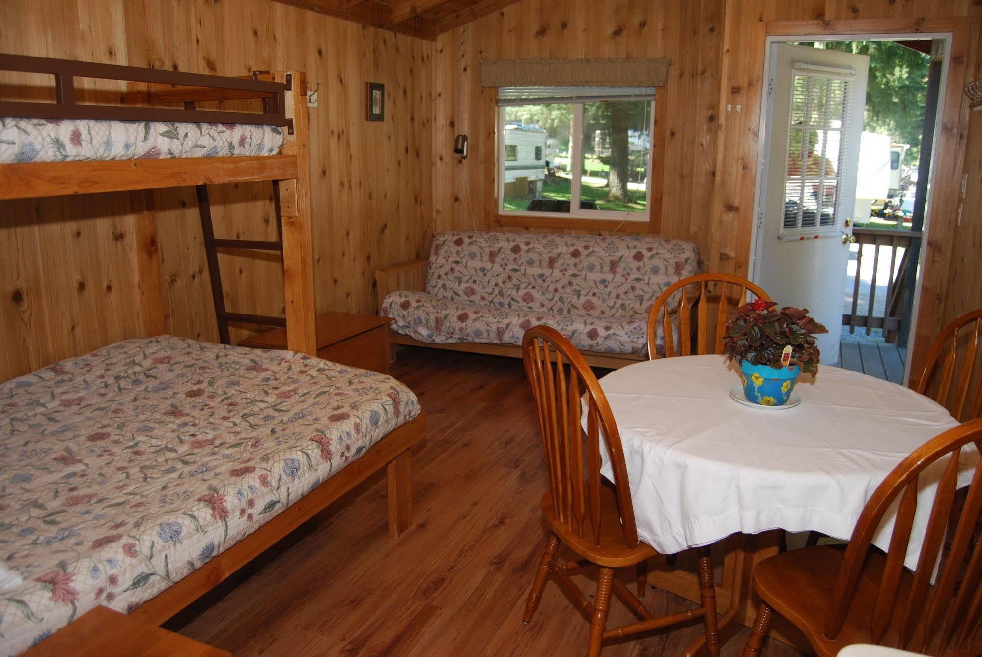 Thunderbird Rv & Camping Resort Monroe Eksteriør bilde